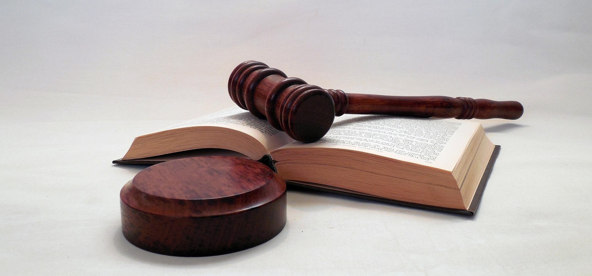 Hammer der Justiz - Symbolfoto für Fachbeirat Recht